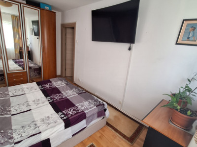 Apartament 4 camere Obregia,centrala proprie,boxa la subsol