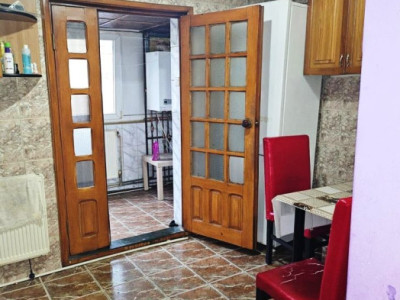 3 camere decomandat - centrala proprie - zona Basarabia