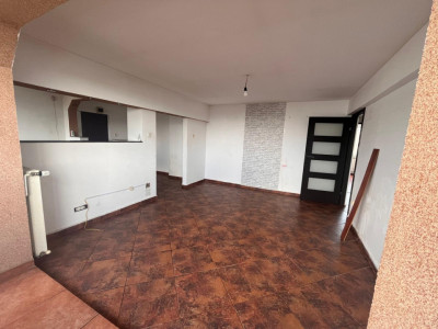 Apartament 3 camere Campia Libertatii