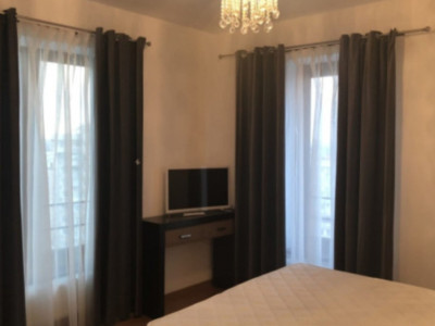 Apartament 2 camere decomandat, 9/13, centrala ,anvelopat, Calea 13 septembrie.