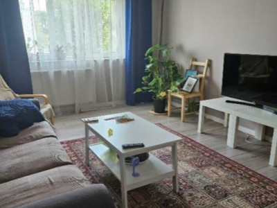 Apartament 4 camere, decomandat, etaj 3/4, parcare/ Baneasa.