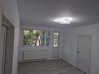 2 Camere  Renovat  Complet  1 Mai