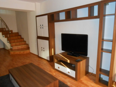 Apartament tip duplex decomandat, 6/9, Bdul Unirii.