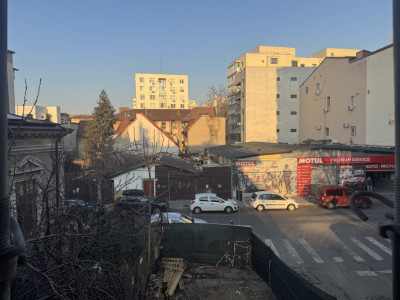 2 camere 2 bai in Centrul Orasului la 8 minute de metrou