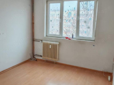 APARTAMENT 2 CAMERE DECOMANDAT / METROU TRAPEZULUI