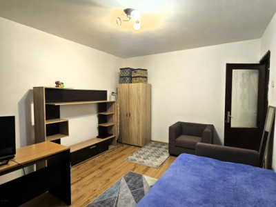 Apartament 2 camere decomandat 4/4, anvelopat, Drumul Taberei, Str.Pravat.