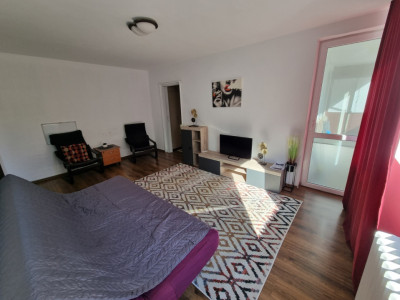 Apartament 2 camere 4/10, renovat, Drumul Taberei ,Aleea Campul cu Flori.